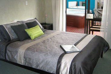 ベッドアンドブレックファースト Guysers Gay Stay For Men