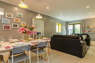 Citygate Apartment