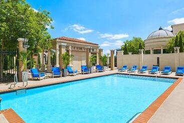 Отель Element Huntsville