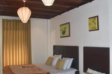 فندق Gregorys Bungalow