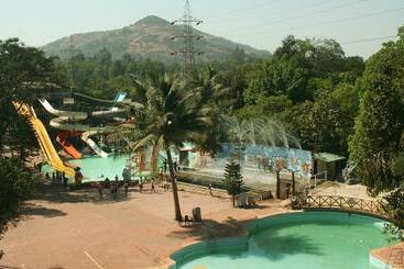 Hotel Kumar Resort By Turtle, Lonavala