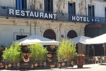 هتل Le Grand Hôtel Molière