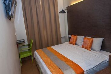 ホテル Oyo Rooms Center Point Mall