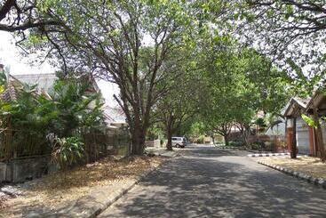 בית מלון כפרי Shinta Guesthouse