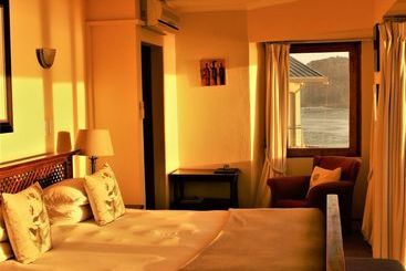 펜션 Augusta Bay Guest House