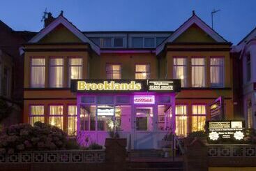 פנסיון Brooklands Over 50 S Only