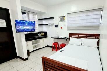 فندق صغير Dasma Lofts Hotel Near Dela Salle Dasma