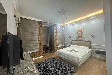 هتل آپارتمان Konak Suites