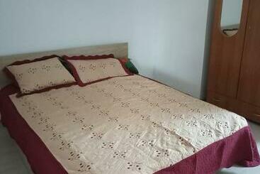 ペンション Zori De Zi