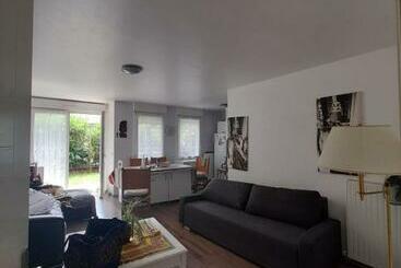 צימר 1 Chambres Pour 2 Personnes Avec 2 Salles De Bains Communes Chez L Habitant