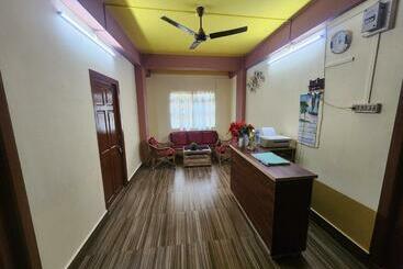 בית מלון כפרי Reba Food And Lodging Dawki
