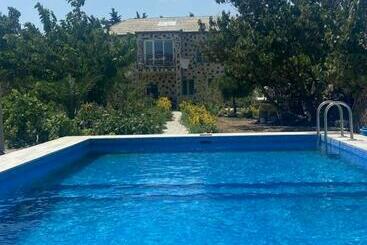 פנסיון Garden View Seaside Guesthouse With Airport Transfer