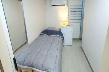 Hostel Summit Stay Samsung Woman Only