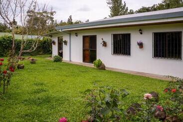 مبيت وإفطار Casa Tucan