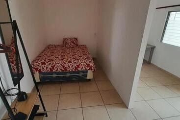 بنسيون Hostal Fiesta Santaneca