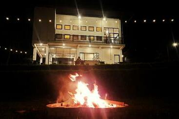 ユースホステル Bromo Dormitory & Camp