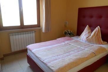 هتل Casa Antonelli