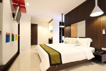 Отель Full Moon Villa @ Bangrak Beach