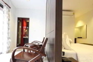 هتل Full Moon Villa @ Bangrak Beach