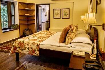 فندق Jim S Jungle Retreat