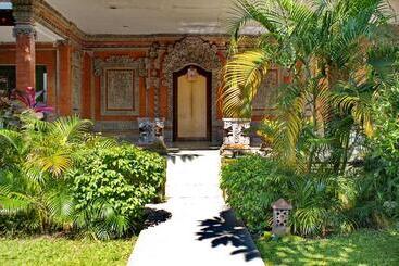 בית מלון כפרי Puri Pangeran