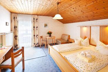 Отель Restaurant Frühlingsgarten