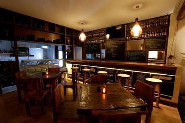 فندق Sedasa Surf And Lifestyle