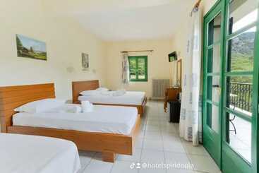 ホテル Spiridoula