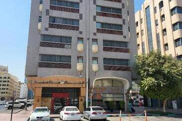 فندق Collection O Top Stars