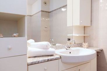 Le Corail  5 Stars Holiday House