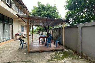 호스텔 Sokxay Guerthouse