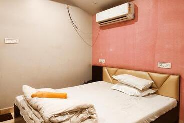 בית מלון כפרי Bhagwani Palace