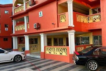 Sylvia S Executive Hostel