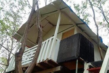 Roccia Hill Resort