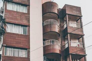 ホテル Reliance Guest House