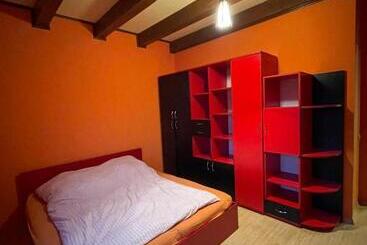 ペンション Lipovan Kulcsosház