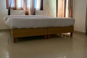 Fabhotel Earth View Residency