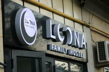 Loona Family Hostel