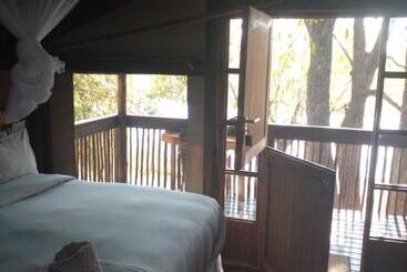 فندق Nako Okavango Guesthouse