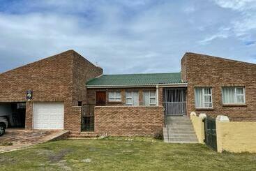 بنسيون 3575 On Nemesia