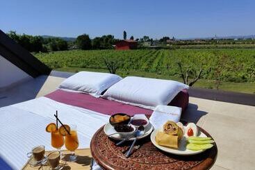 호텔 Lahuta E Vjeter Agroturizem