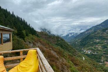 ホテル Yamaç çam