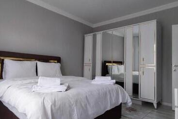 Апарт-отель Metro Vip