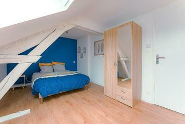 펜션 Coeur De Ville #h3   Wifi Et Netflix   Lave Linge   Logement Partagé   Chambre Privée