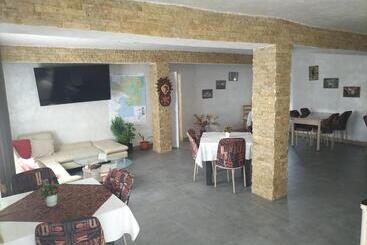 Пансион La Marian Pescarul