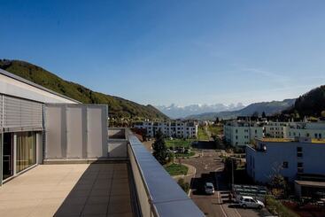 아파트호텔 Los Lorentes Hotel Bern Airport