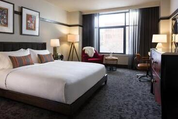 Kimpton Journeyman Hotel, An Ihg