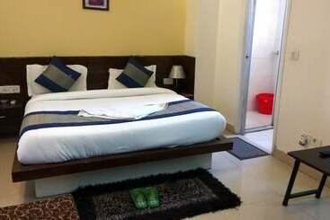 Отель Port View