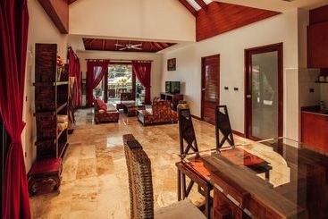 هتل Thai Island Dream Estate