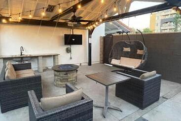 فندق على الطريق Escondido Inn